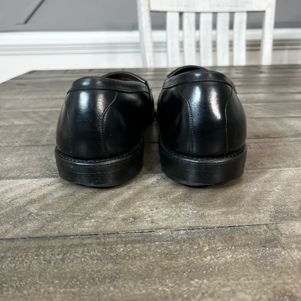 Allen Edmonds Newport Black Leather Kiltie Tassel Loafers Mens - Size 10 C
